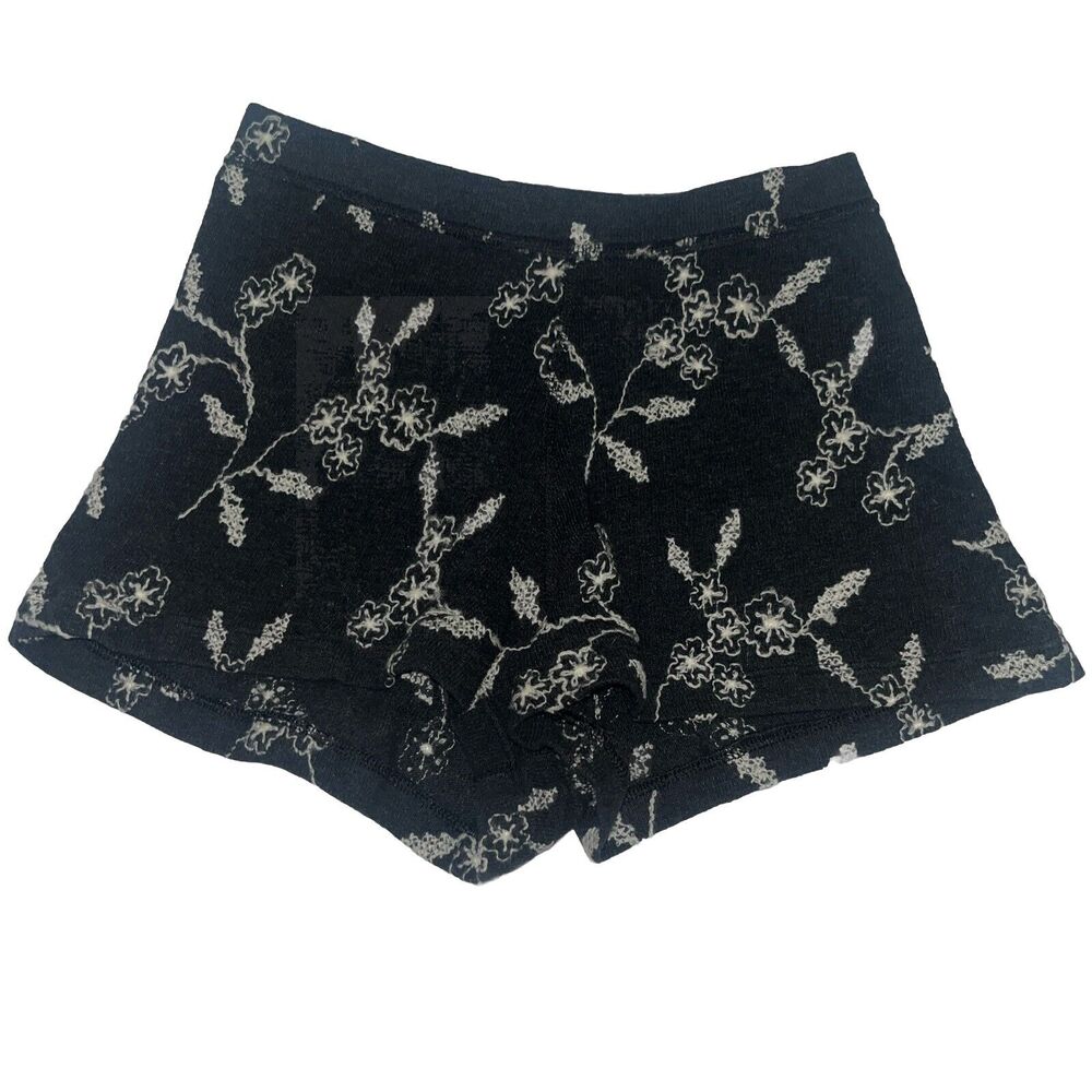 Small Wear Moi Wool Blend Floral Embroidered Pull On Shorts